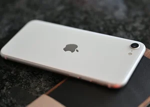 Apple hủy bỏ iPhone SE thế hệ tiếp theo